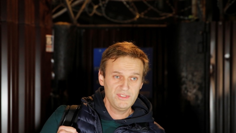 Навальный Орусиядан чыга алды