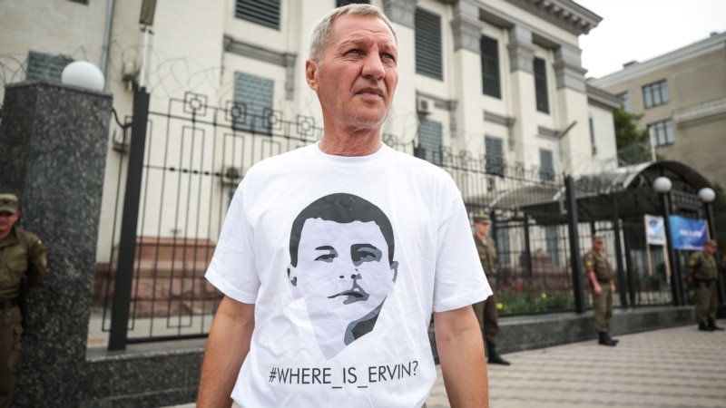 Qırımda qaçırılğan Ervin İbragimovnıñ babası Varşavada OSCE konferentsiyasında çıqışta bulundı