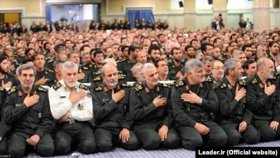 Шашты әйел анусы