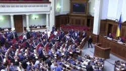 Парламент може зняти недоторканність з Мельничука і Клюєва