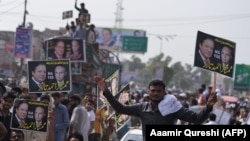 FILE: Supporters of former Pakistani Prime Minister Nawaz Sharif attend a rally in Gujrat city in the eastern Punjab province.