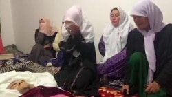 Чаро Исрофил баъди ду хафтаи хидмат ҷон дод?
