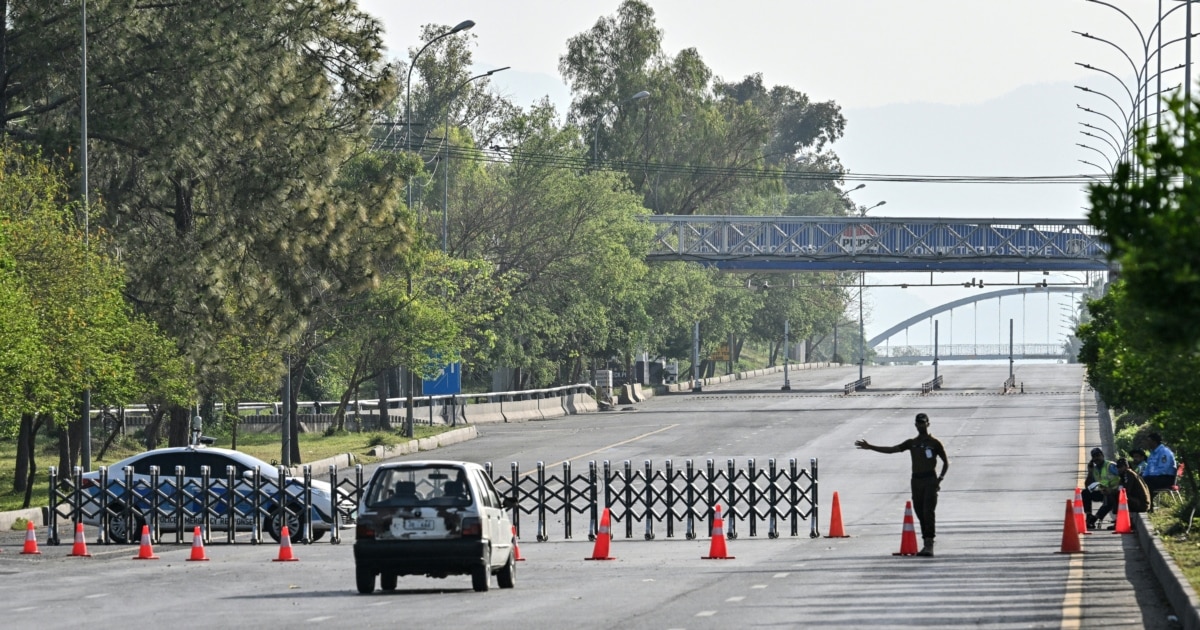 Iranian Foreign Minister Holds Talks In Oman, After US Envoys Abruptly Cancel Pakistan Trip