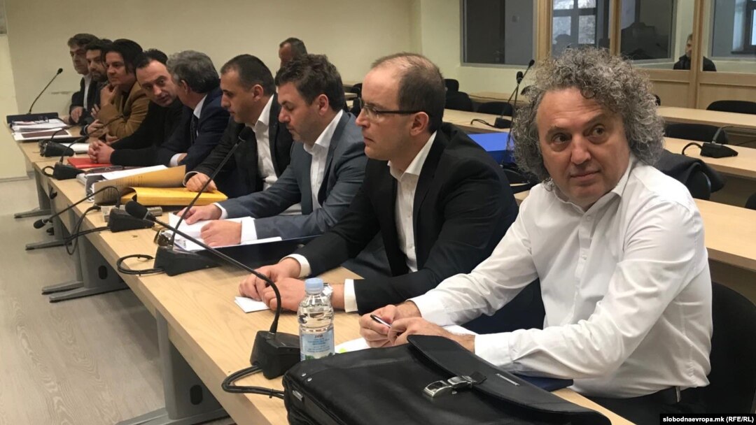 Обвинетите Миле Јанакиески, Спиро Ристовски, Трајко Вељаноски и Владимир Атанасовски на прво рочиште од судењето за 27 април