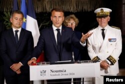 Emmanuel Macron la Noumea, în Noua Caledonie, a încercat să detensioneze situația creată în urma aprobării reformei electorale.