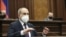 Премьер-министр Никол Пашинян выступает в парламенте, Ереван, 17 июня 2020 г.