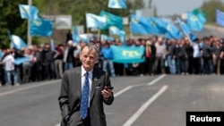Мирна акція зустрічі національного лідера кримських татар Мустафи Джемілєва, що відбулася 3 травня 2014 року в Армянську