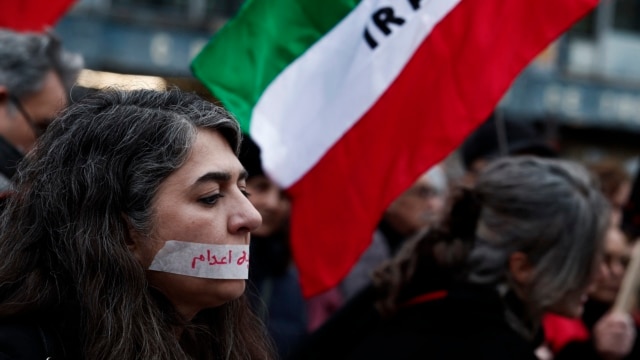 کامران قادری: جان کسی را گرفتن و اعدام راه‌حل مشکلات ایران نیست