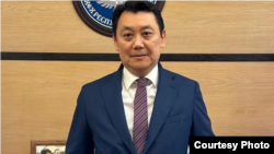 Таалай Базарбаев.