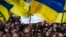 Проукраинский митинг в Луганске. 17 апреля 2014 года