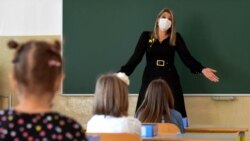 Prvačići u školskim klupama