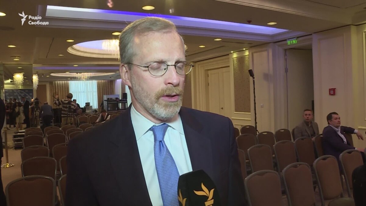 oi5.ru: Аналитик из США: Украина – жертва, давление на Путина надо усилить Аналитик из США: Украина – жертва, давление на Путина надо усилить