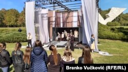 "Veliki školski čas" kraj Spomenika đacima i profesorima u Šumaricama, 21. oktobar 2020.