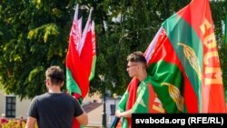 Участники акции в поддержку Лукашенко в Гродно, 22 августа 2020