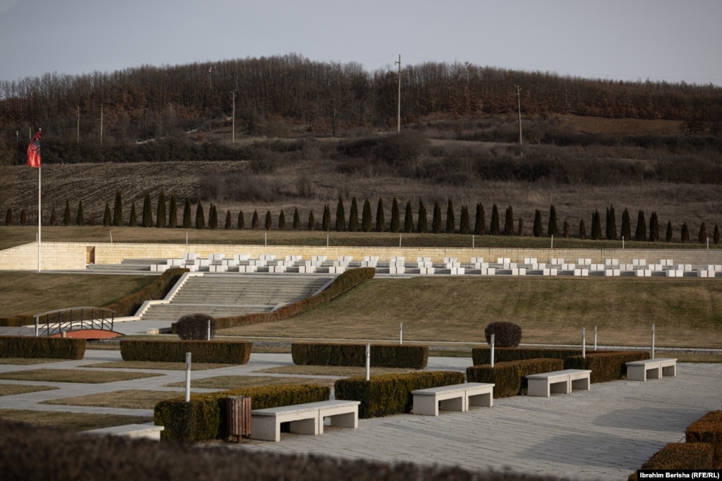 Aktualisht në kompleks gjendet edhe një mini-muze që ka ekspozuar gjësendet e familjes si dhe një ciceron.