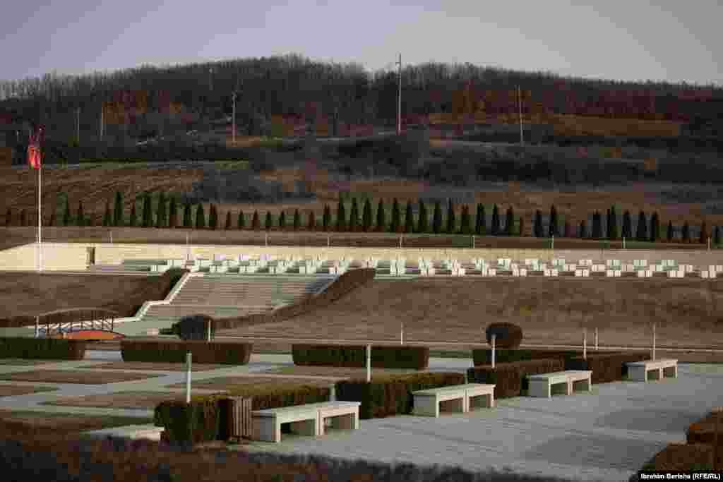 Aktualisht në kompleks gjendet edhe një mini-muze që ka ekspozuar gjësendet e familjes si dhe një ciceron.