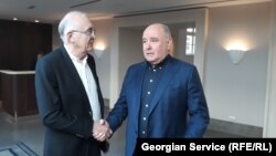 Зураб Абашидзе (слева) и Григорий Карасин на встрече в Праге, февраль 2019 г.