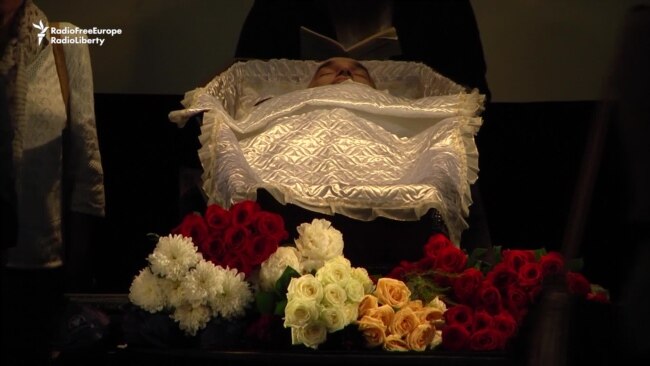 Mourners Pay Tribute To Russian Internet Pioneer Anton Nossik