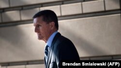 Ak Tamyň milli howpsuzlyk boýunça öňki geňeşçisi Maýkl Flynn, Waşington, 1-nji dekabr, 2017