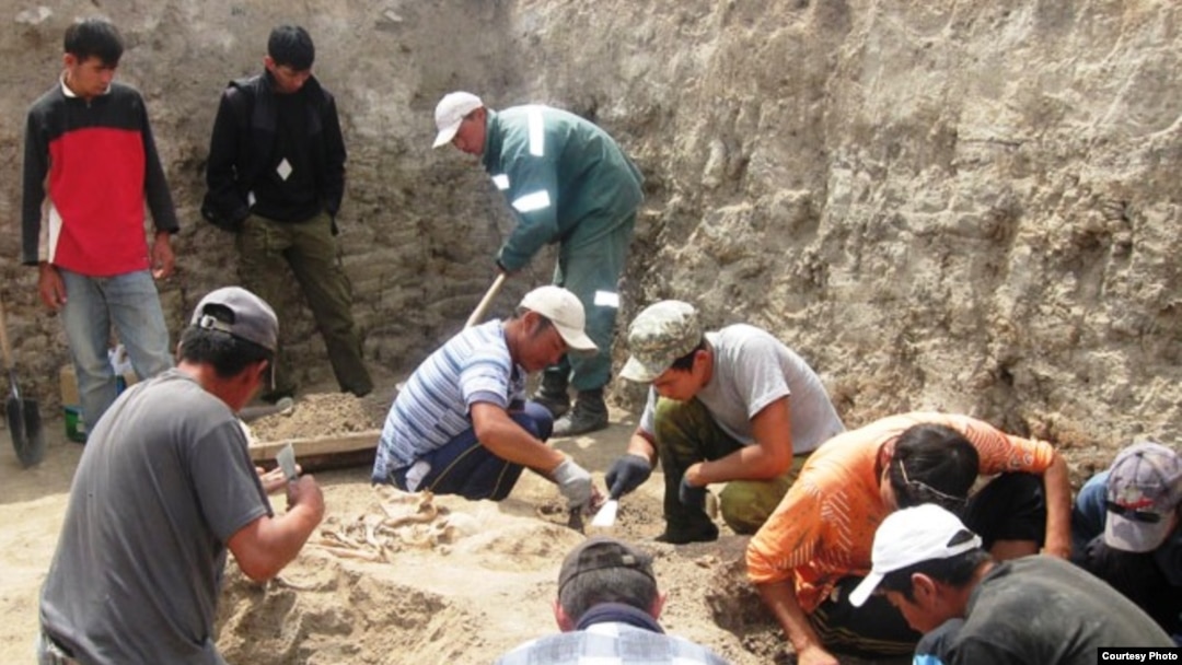 Киевте ерлер мен ерлер арасындағы жақын кездесулер Кеңейтілген фотосуреттер