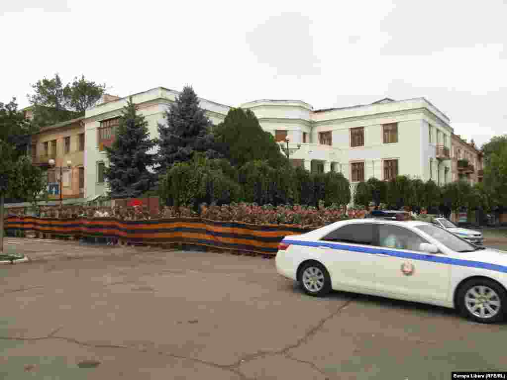 Сопровождение спецпредставителя РФ по Приднестровью Д. Рогозина из гостиницы "Россия" в Тирасполе к Кицканскому плацдарму Слободзейского района;