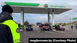 На АЗС у Магілёўскай вобласьці чаргі няма