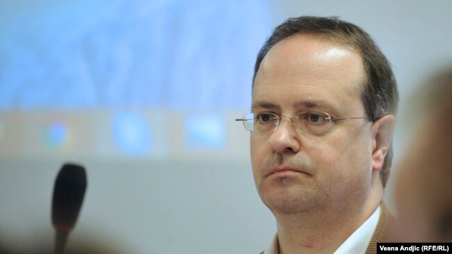 Weber: Vučić je slaba kopija Miloševića