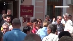Qırımdaki mahkeme: «fevral 26 işi» figurantları şartlı müddetlerge mahküm etildi (video)