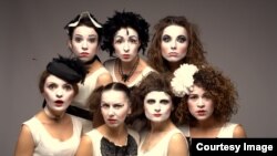 Музична група Dakh Daughters