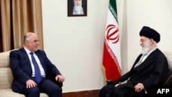 المرشد الإيراني الأعلى علي خامنئي يستقبل رئيس الوزراء العراقي حيد العبادي في طهران