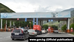 "Сосновка" туннел бекети. Иллюстрациялык сүрөт.