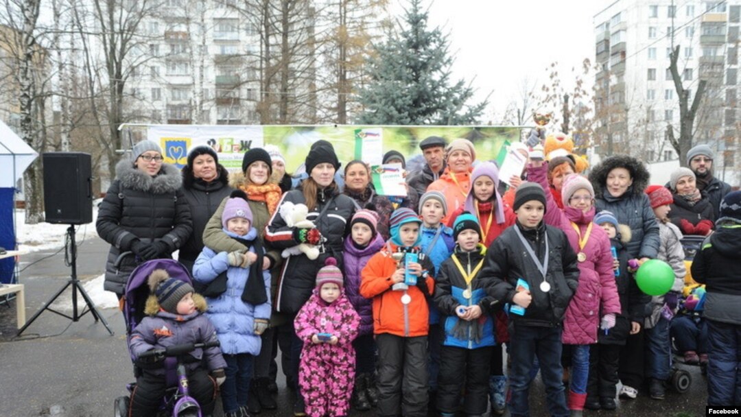 Семья Дорохиных с друзьями