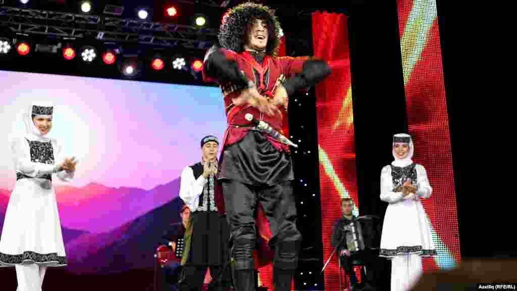 Кавказ биюе, "Сәйдәш" бию театры 