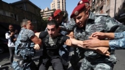 Napetosti u glavnom gradu Armenije, zatražena ostavka premijera