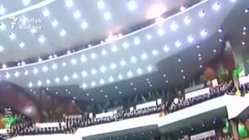 Halk maslahaty prezidenti öwmekde çeperçilik görkezdi