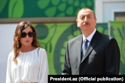 Prezident və həyat yoldaşı