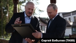 Аляксандар Лукашэнка і Ўладзімір Пуцін 