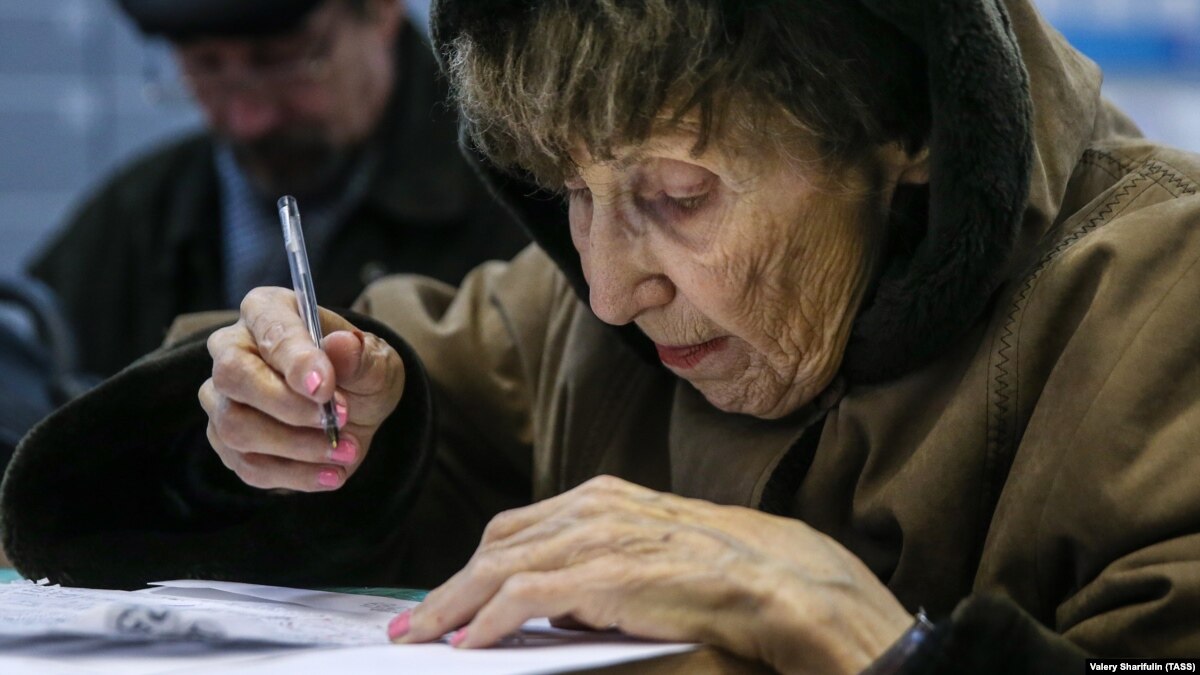 2019 год - Россиянам с долгами по квартплате начали ставить заглушки на канализацию 2019 год - Госдеп сделал заявление по России, Донбассу и взаимоотношениям с Украиной | Свежие Новости