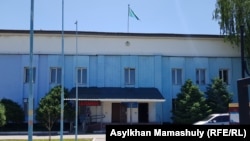 Здание акимата села Шамалган.