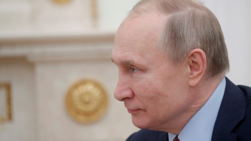 «Путинди өлтүрүүгө чакырды» деген эки кыргызстандык кармалды