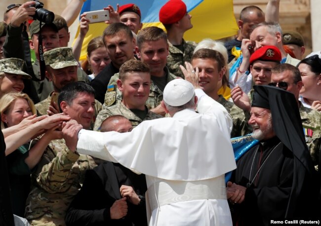 Папа Римський і воїни ЗСУ. Ватикан, 22 травня 2019 року