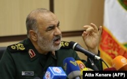 Командувач (з квітня 2019 р.) КВІР генерал-майор Хосейн Саламі: «За все своє життя я не шкодував так сильно, як зараз. Краще б я був на борту…»