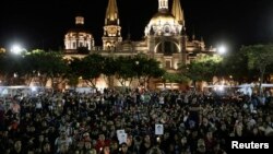 Митинг в проддержку студентов в мексиканском городе Гвадалахара 8 октября
