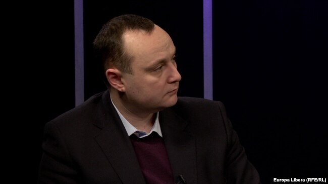 Modificarea Constituției și a sistemului electoral la inițiativa președintelui: pârjoale vechi, pârjoale proaspete...