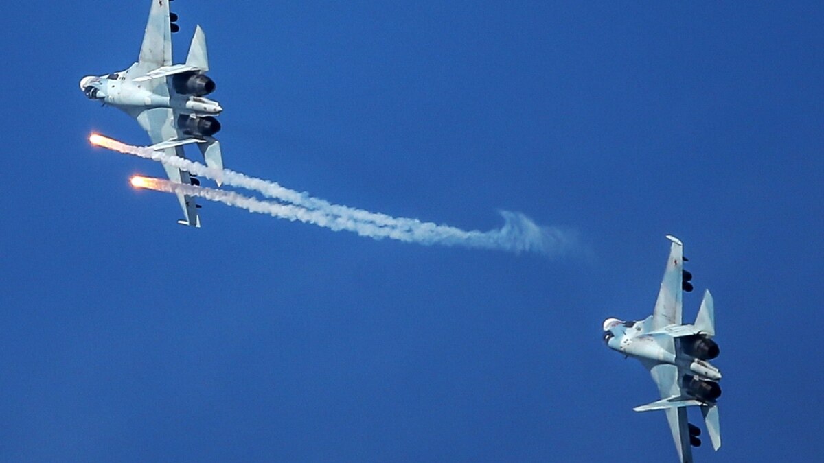 Российский истребитель перехватил разведывательный самолет США