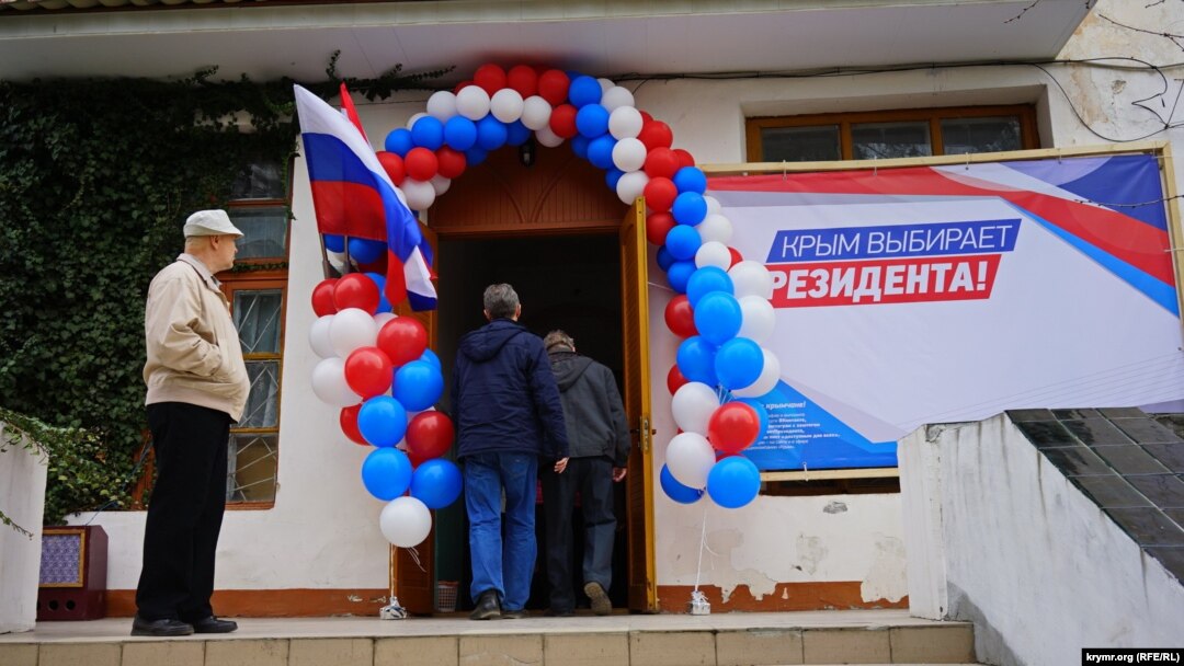 Голосування в окупованому Криму ставить під сумнів легітимність виборів у  Росії – МЗС України