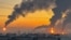 Пожежі на нафтопереробному заводі в Москві, що виникли внаслідок української повітряної атаки. Росія, 20 вересня 2026 року