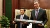 Jin Čunšeng predsednik China Railway Construction Corporation i premijer Srbije Aleksandar Vučić tokom razgovora o izgradnji pruge Beograd-Budimpešta