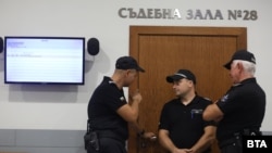 Снимката е архивна