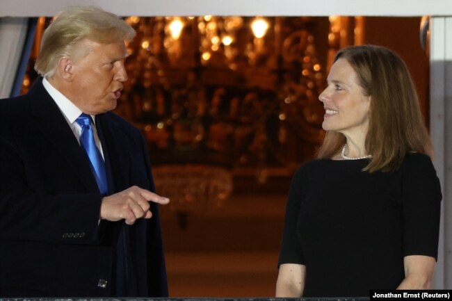 Trump dhe gjyqtarja e Supremes, Amy Coney Barrett.